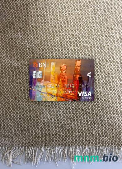 Indonesia bank Negara indonesia (BNI) visa classic card wygląd fotograficzny skan PSD + zdjęcie